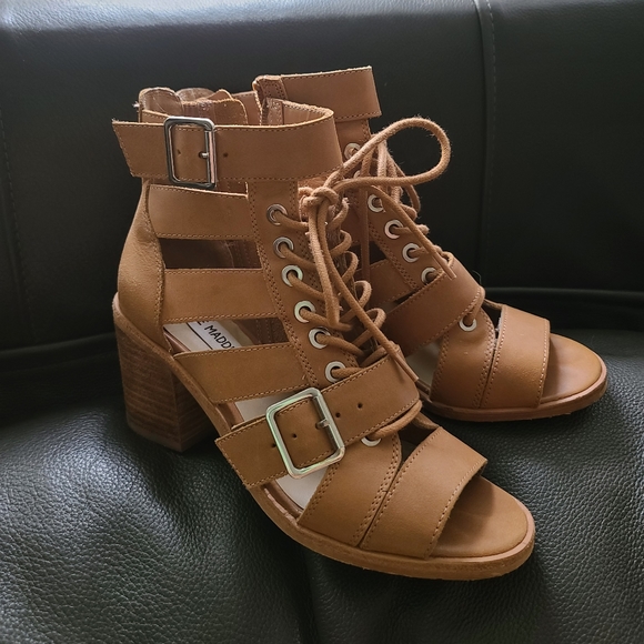 Steve madden strappy heals - Picture 3 of 6